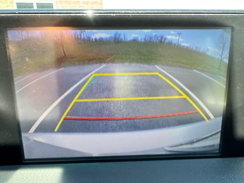 Used 2015 Lexus CT 200h w/ Navigation Package image 11