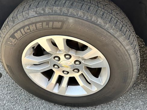 Used 2019 Chevrolet Tahoe LT RWD image 12