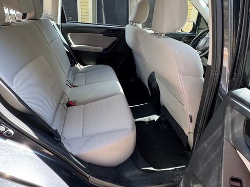 Used 2015 Subaru Forester 2.5i w/ Alloy Wheel Package image 9