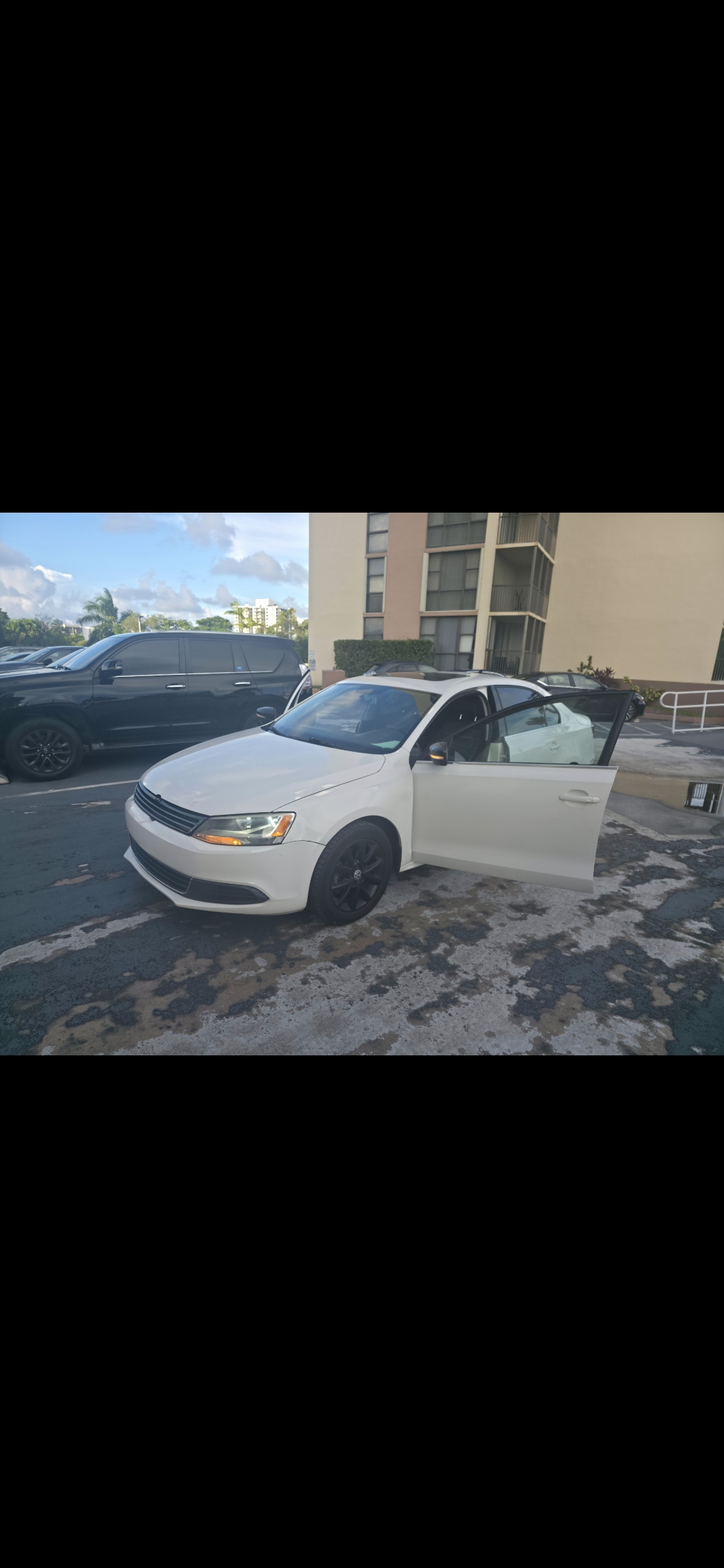 Used 2014 Volkswagen Jetta SE FWD image 2
