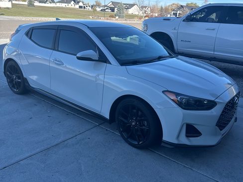 Used 2019 Hyundai Veloster Turbo R-Spec image 1