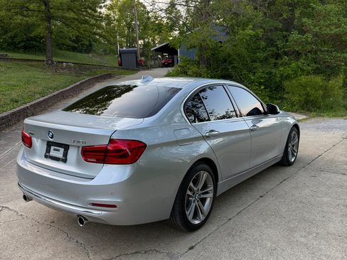 Used 2018 BMW 340i xDrive Sedan AWD/4WD image 4