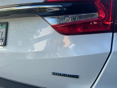 Used 2023 Honda Odyssey Touring image 8