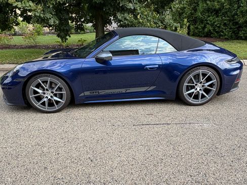 Used 2025 Porsche 911 Carrera T RWD image 20