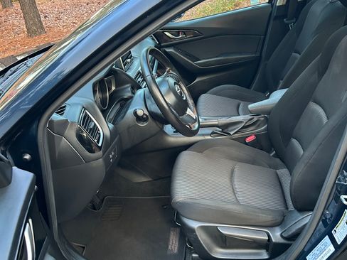 Used 2014 MAZDA MAZDA3 i Touring w/ Moonroof Package 1 image 10