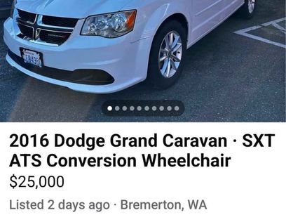 Used 2016 Dodge Grand Caravan SXT w/ Rear Park Assist Package