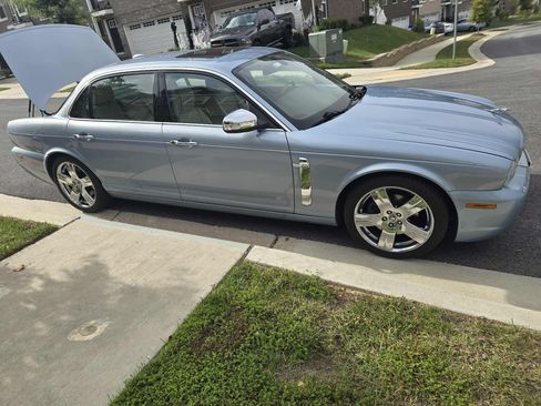 Used 2008 Jaguar XJ8 L image 1