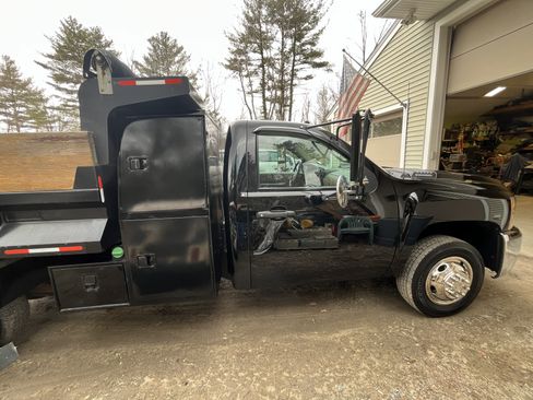Used 2008 Chevrolet Silverado 3500 W/T image 14