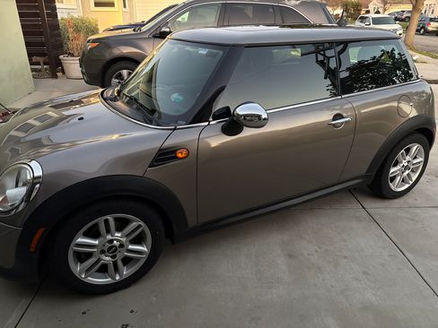 Used 2012 MINI Cooper Hardtop image 1