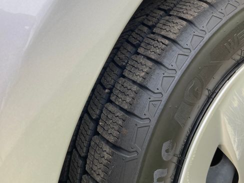 Used 2016 Toyota Prius C Three image 11