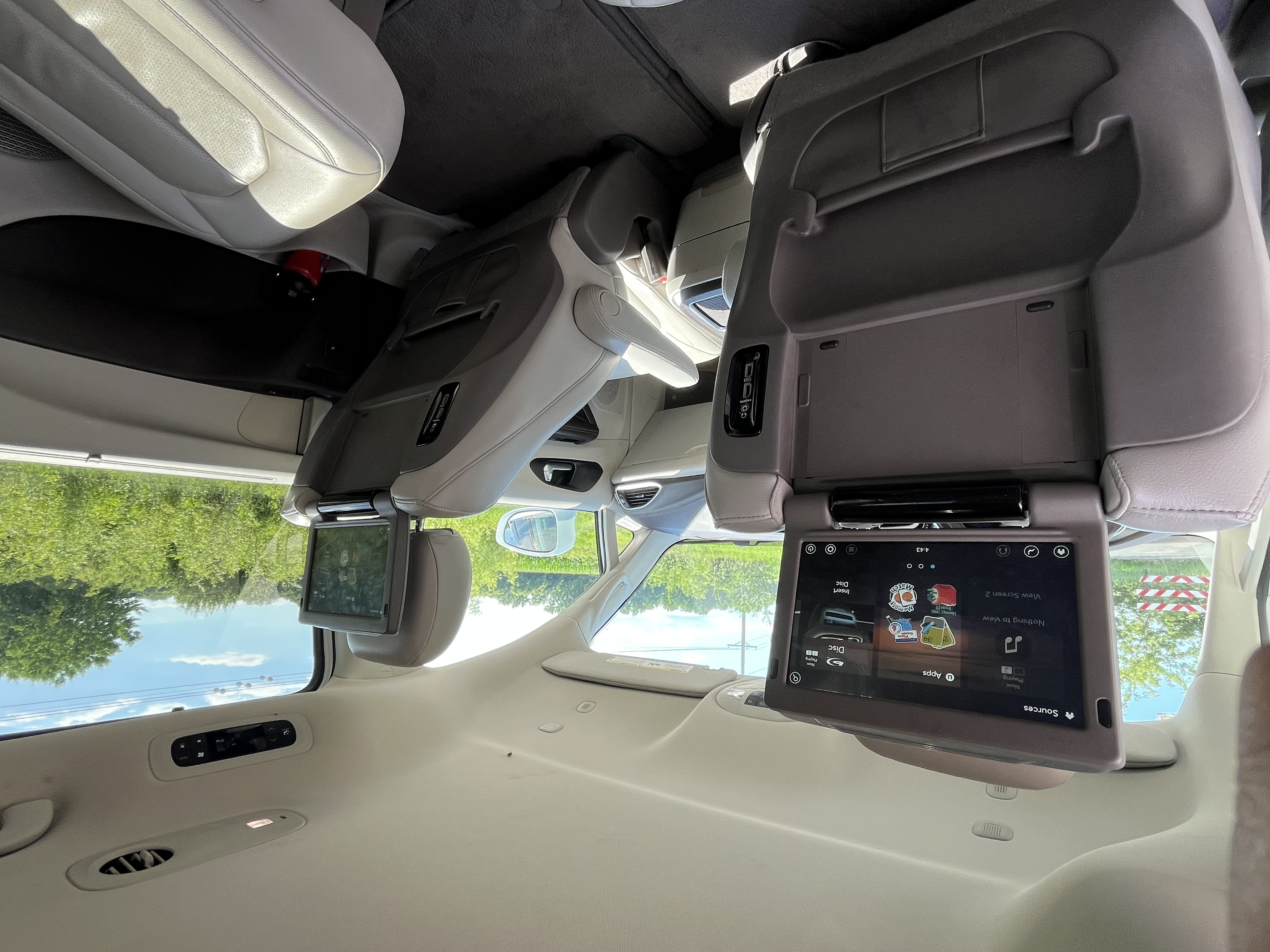 Used 2021 Chrysler Pacifica Touring-L w/ Uconnect Theater Family Group AWD/4WD image 20