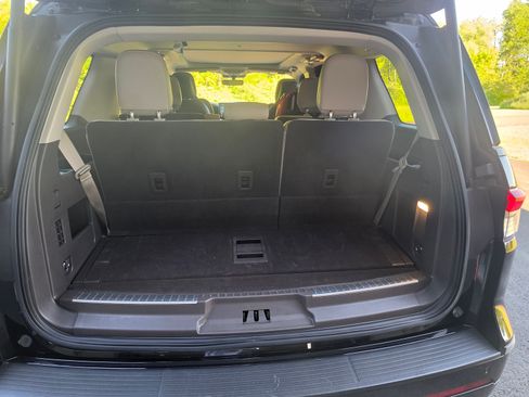 Used 2024 Lincoln Navigator Reserve AWD/4WD image 13