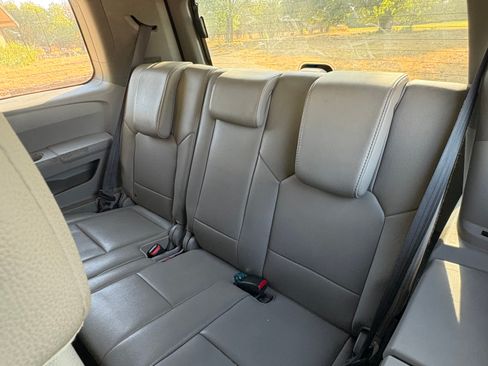 Used 2012 Honda Pilot EX-L image 11