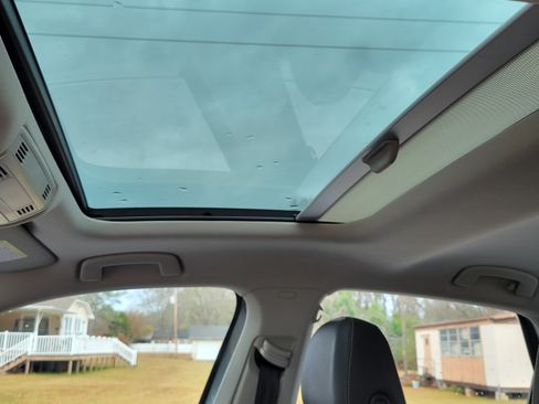 Used 2019 Volkswagen Jetta SE image 9