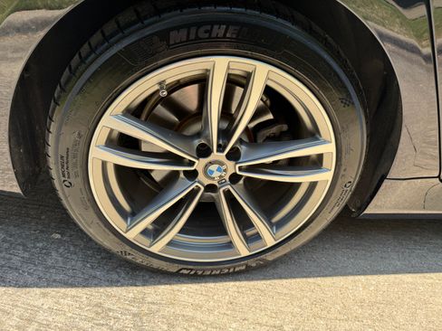Used 2018 BMW 750i xDrive AWD/4WD image 27