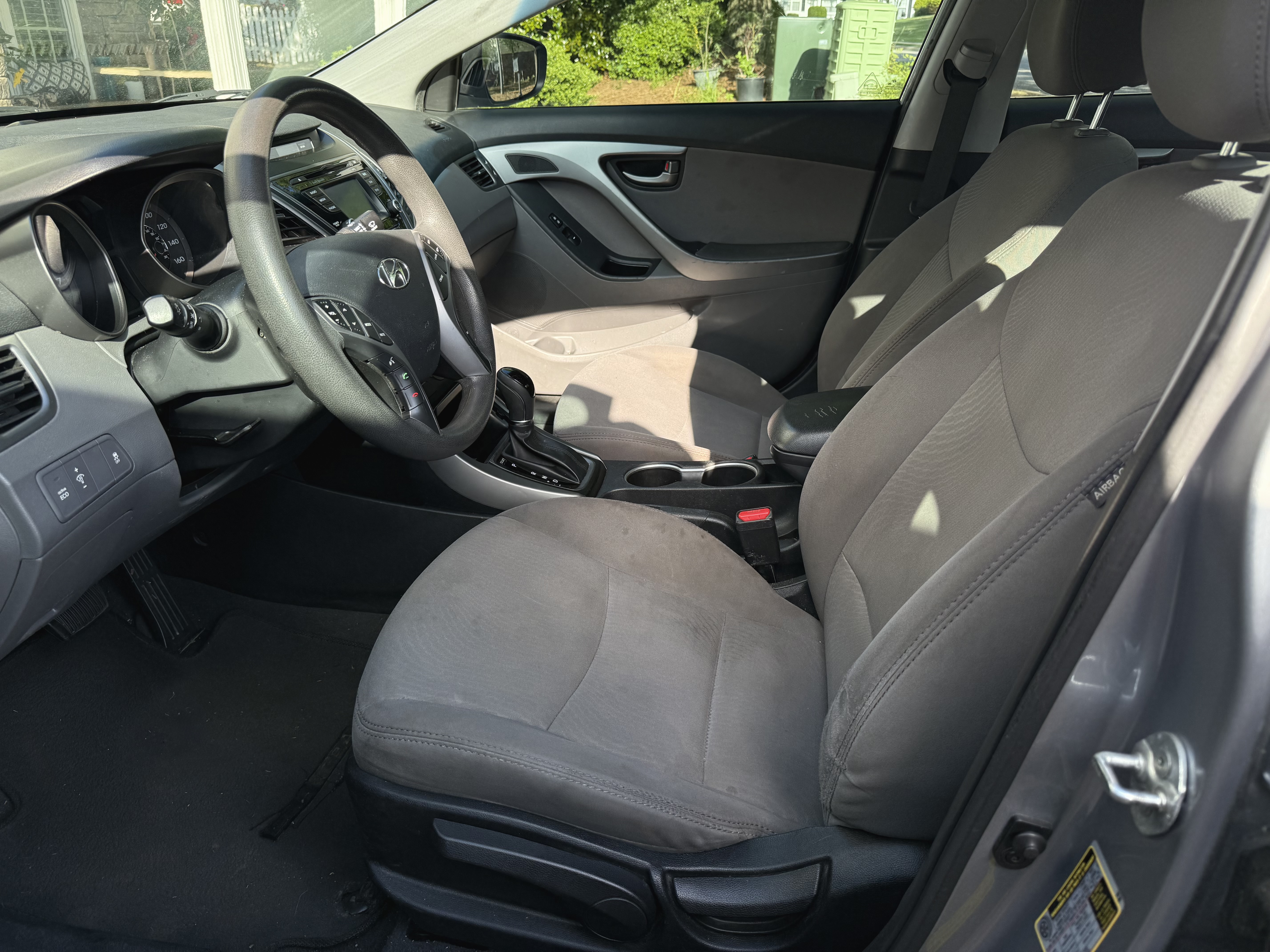 Used 2016 Hyundai Elantra SE w/ Option Group 02 FWD image 11