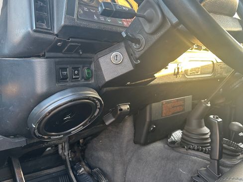 Used 1993 Land Rover Defender 110 image 18