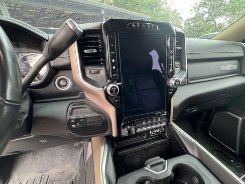 Used 2022 RAM 5500 Laramie AWD/4WD image 6