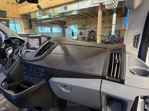 Used 2018 Ford Transit 150 148 Medium Roof image 25