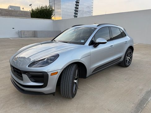Used 2023 Porsche Macan image 6