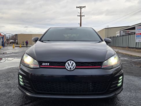 Used 2015 Volkswagen GTI Autobahn w/ Lighting Package (SEL) image 9