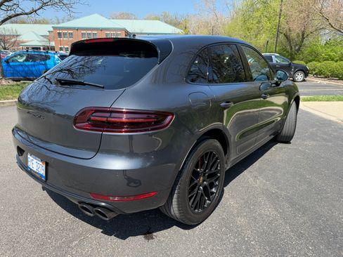 Used 2017 Porsche Macan GTS AWD/4WD image 3