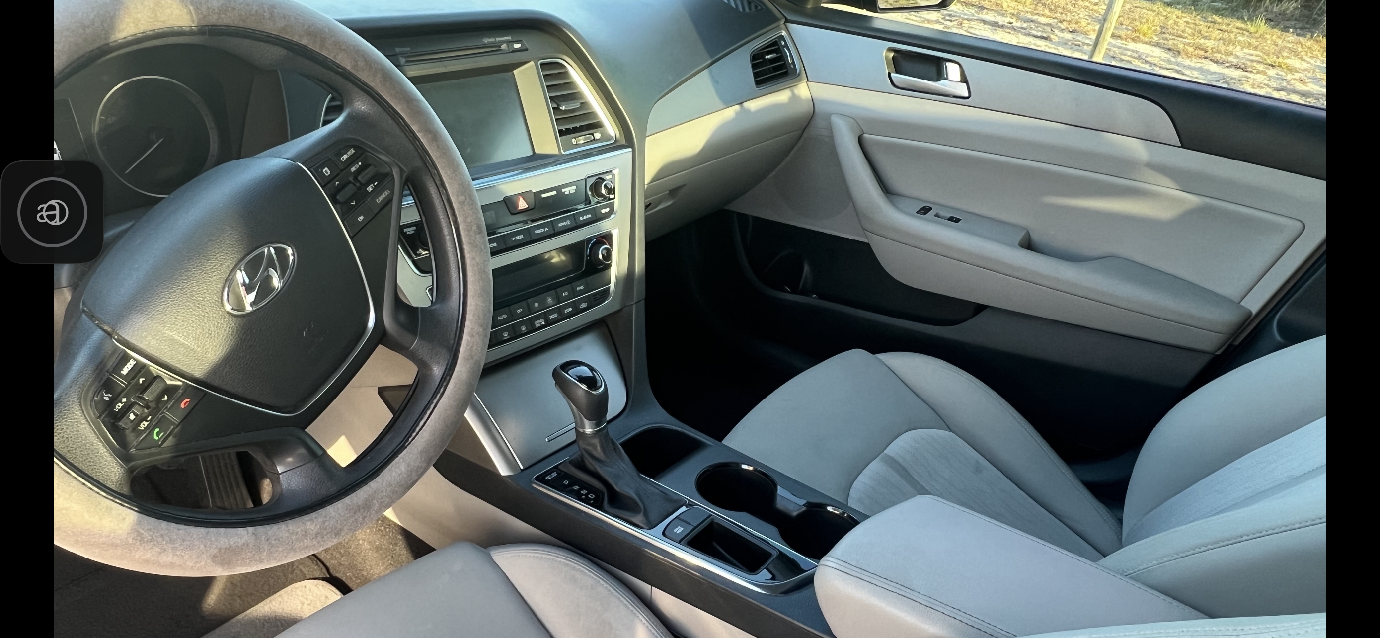 Used 2017 Hyundai Sonata SE FWD image 4