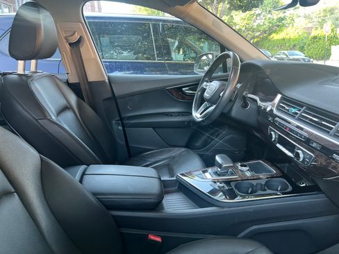 Used 2017 Audi Q7 3.0T Prestige AWD/4WD image 10