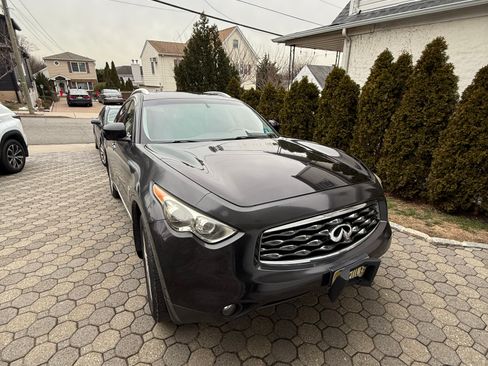 Used 2010 INFINITI FX35 AWD w/ Navigation Pkg image 2