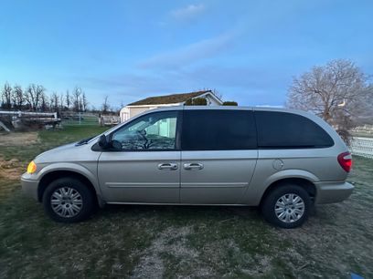 Used 2005 Chrysler Town & Country LX