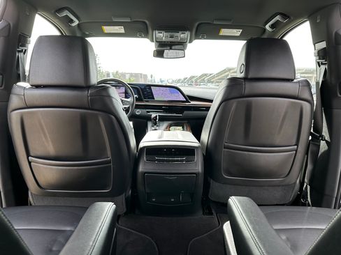 Used 2023 Cadillac Escalade Luxury image 15