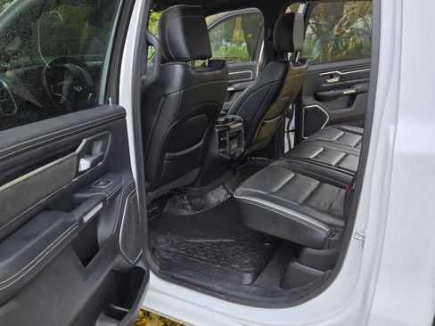 Used 2023 RAM 1500 Laramie image 19