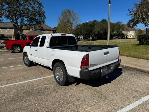 Used 2005 Toyota Tacoma 2WD Access Cab image 11