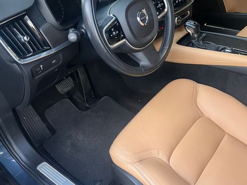 Used 2018 Volvo V90 T6 Cross Country w/ Convenience Package image 5