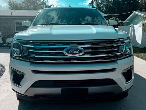 Used 2020 Ford Expedition Max Limited image 2