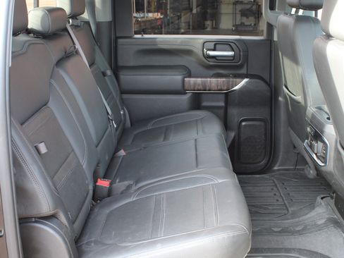 Used 2021 GMC Sierra 2500 Denali w/ Denali Ultimate Package image 11