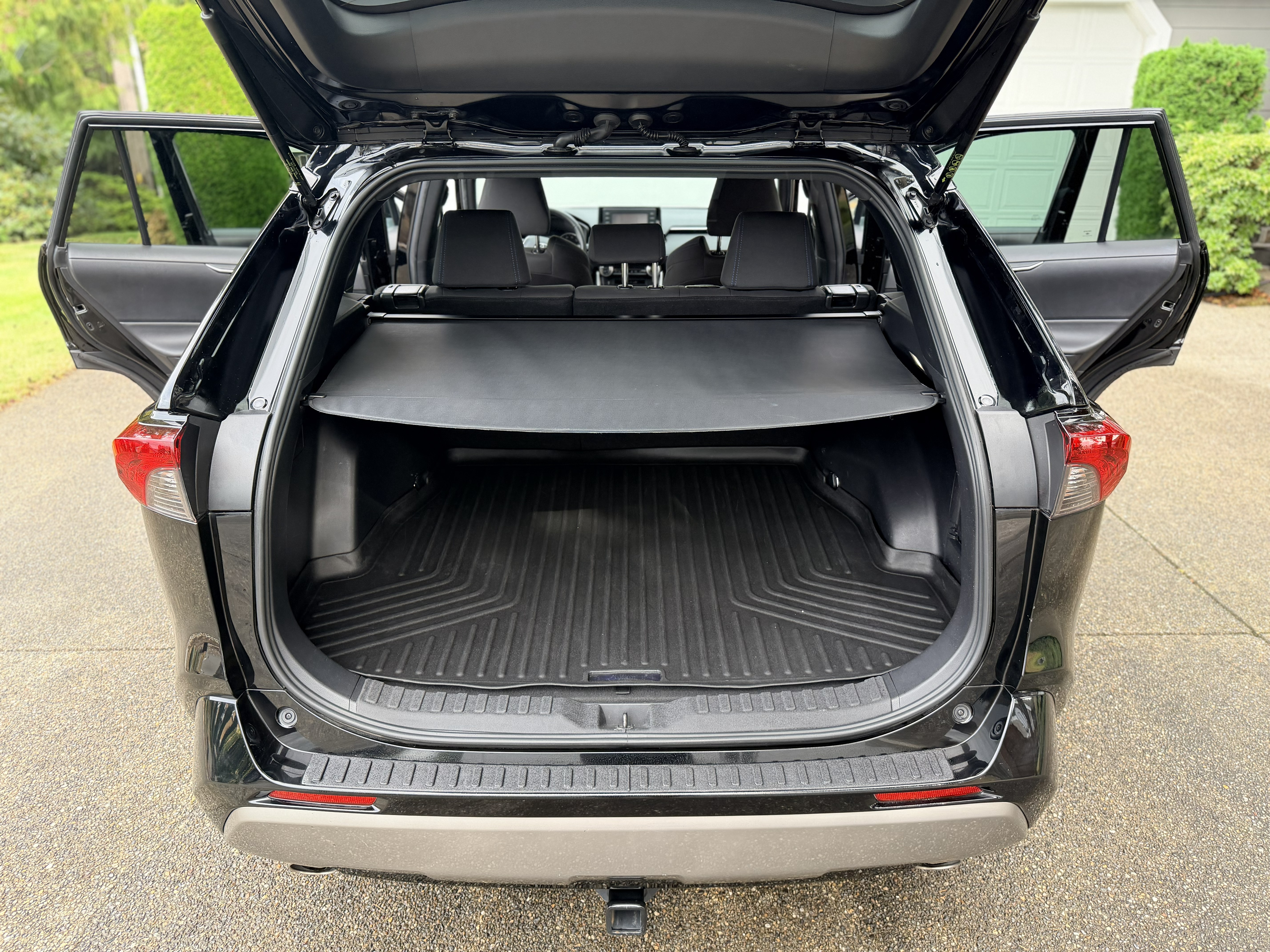 Used 2022 Toyota RAV4 SE AWD/4WD image 17
