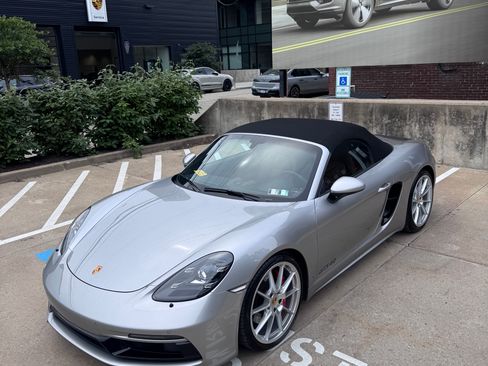 Used 2024 Porsche 718 Boxster GTS RWD image 1