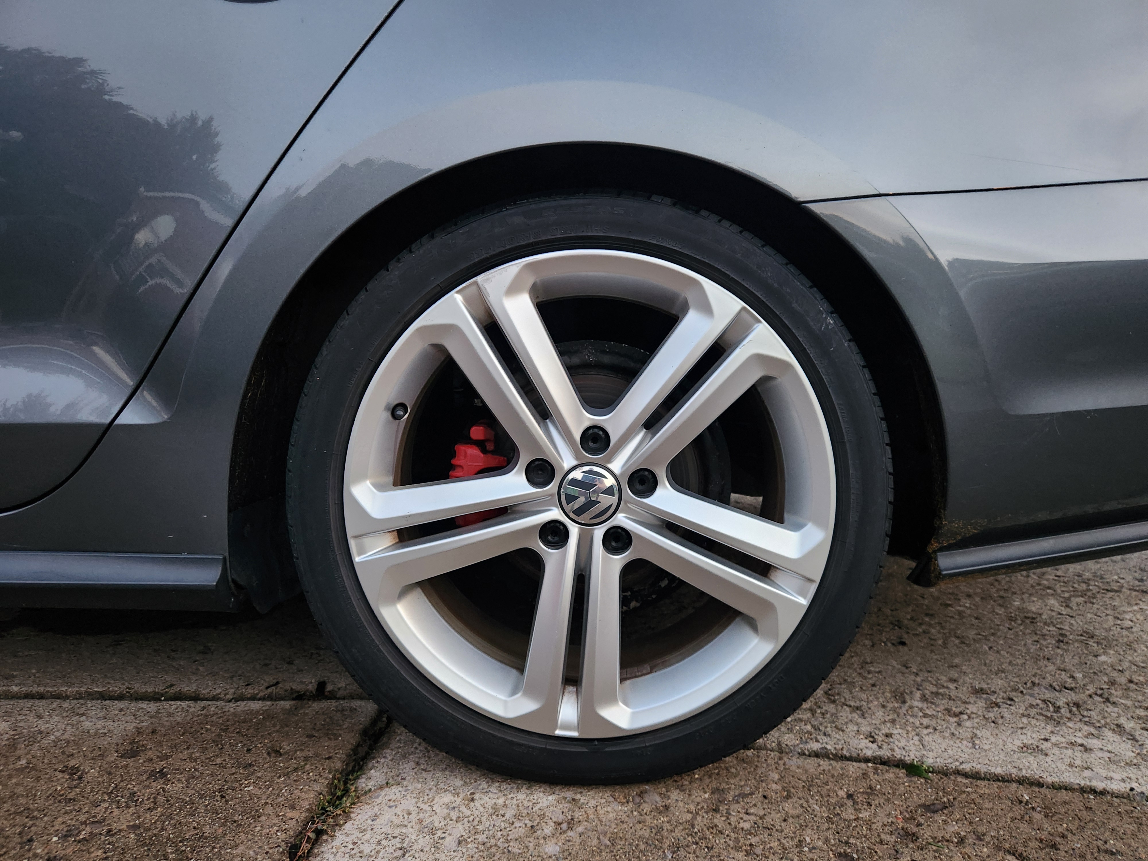Used 2017 Volkswagen Jetta GLI FWD image 9