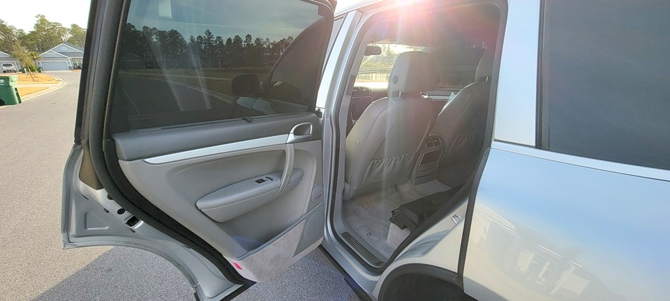 Used 2008 Porsche Cayenne Turbo AWD/4WD image 29