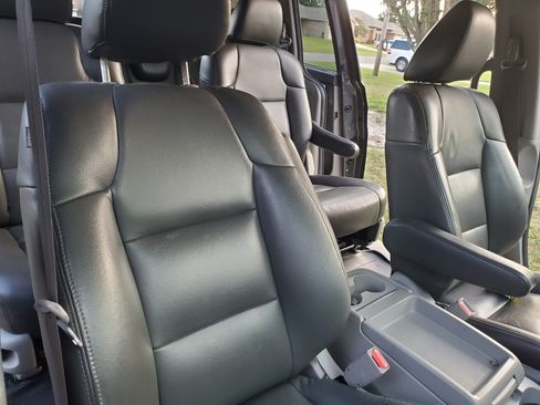 Used 2014 Honda Odyssey EX image 13