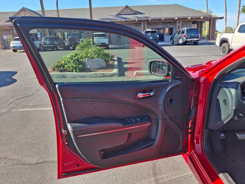 Used 2016 Dodge Charger SRT Hellcat w/ Harman/Kardon Audio Group image 10