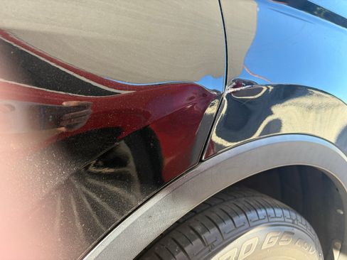 Used 2018 Volkswagen Tiguan S image 12