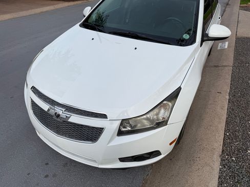 Used 2014 Chevrolet Cruze LTZ image 2