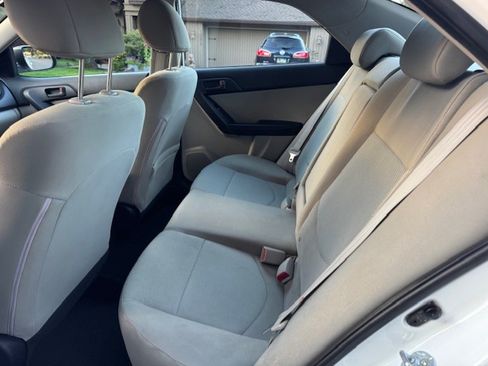 Used 2012 Kia Forte EX image 10
