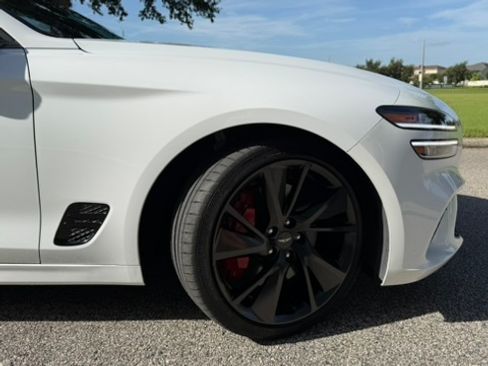 Used 2023 Genesis G70 3.3T w/ Sport Prestige Package RWD image 10