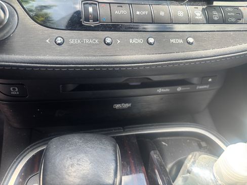 Used 2018 Lexus LS 500 w/ Interior Upgrade Package RWD image 10