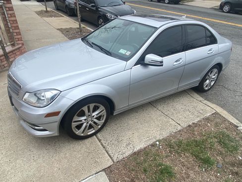 Used 2014 Mercedes-Benz C 300 4MATIC Sedan image 12