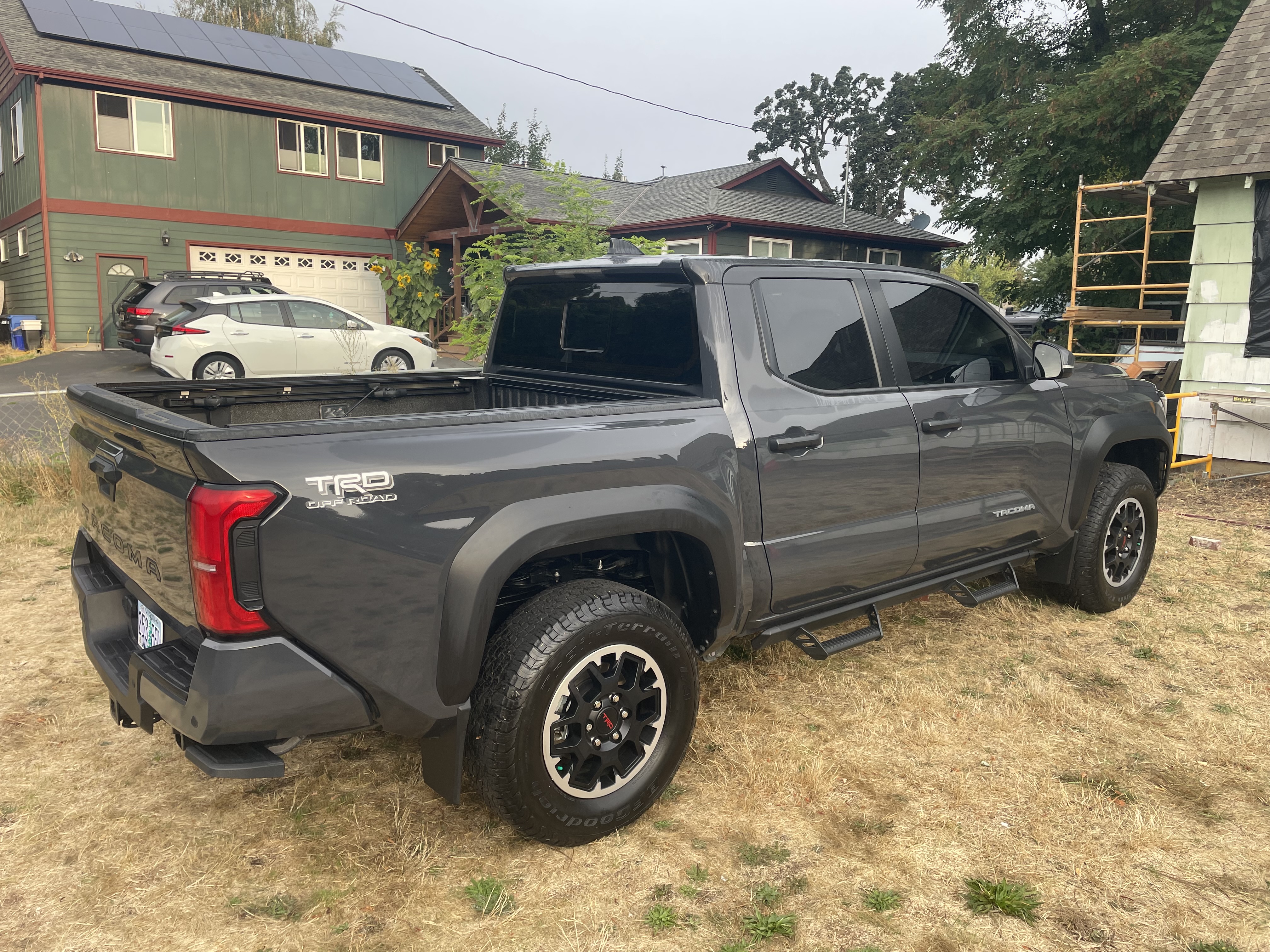 Used 2024 Toyota Tacoma TRD Off-Road w/ TRD Off Road Upgrade Package AWD/4WD image 5