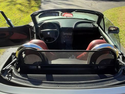 Used 1996 BMW Z3 1.9 image 8